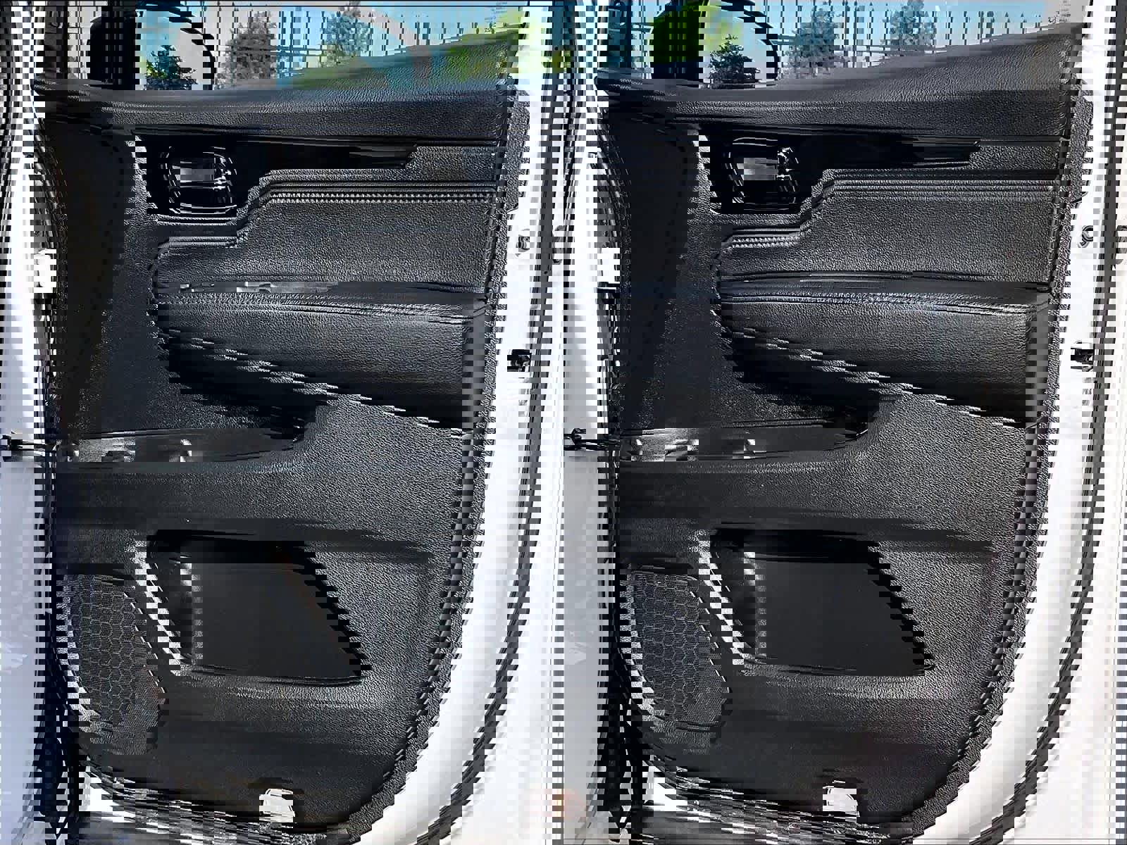 Used 2023 Honda Odyssey Elite image 26