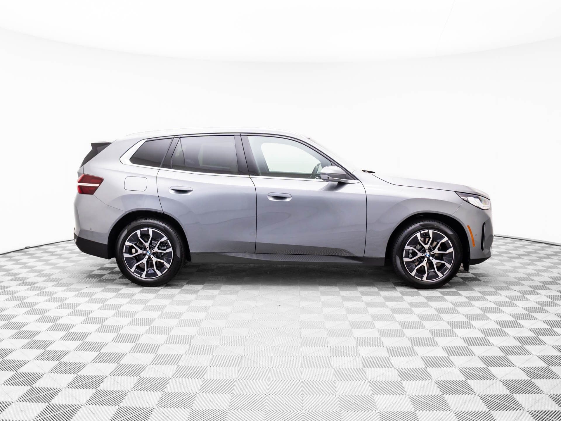 Used 2026 BMW X3 xDrive30 w/ Premium Package image 8