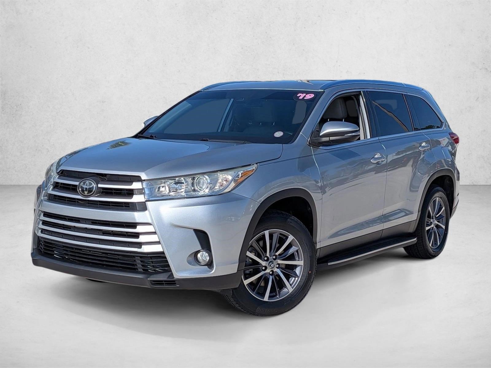 Used 2019 Toyota Highlander XLE