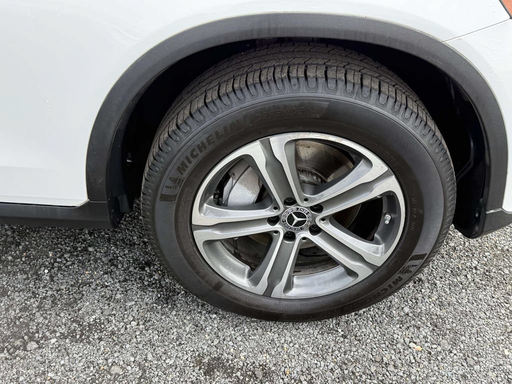 Used 2017 Mercedes-Benz GLC 300 4MATIC image 7