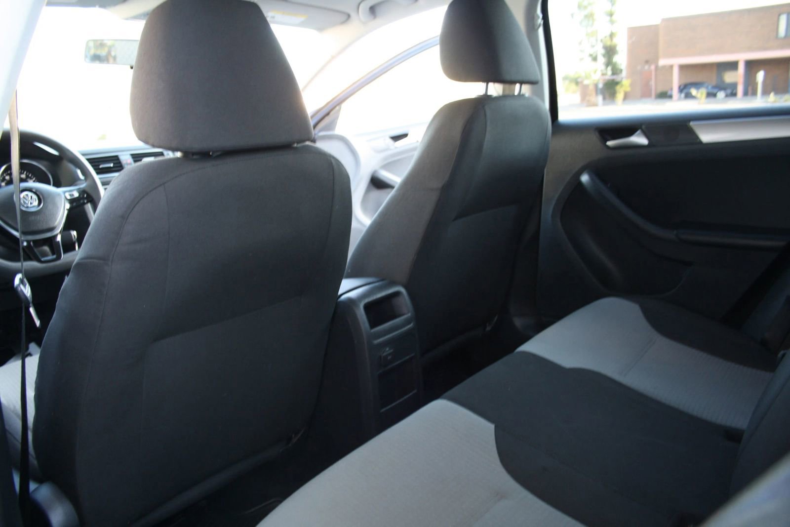 Used 2017 Volkswagen Jetta S image 13