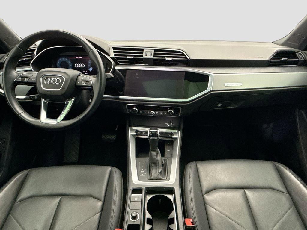 Used 2022 Audi Q3 2.0T Premium Plus w/ Premium Plus Package image 13
