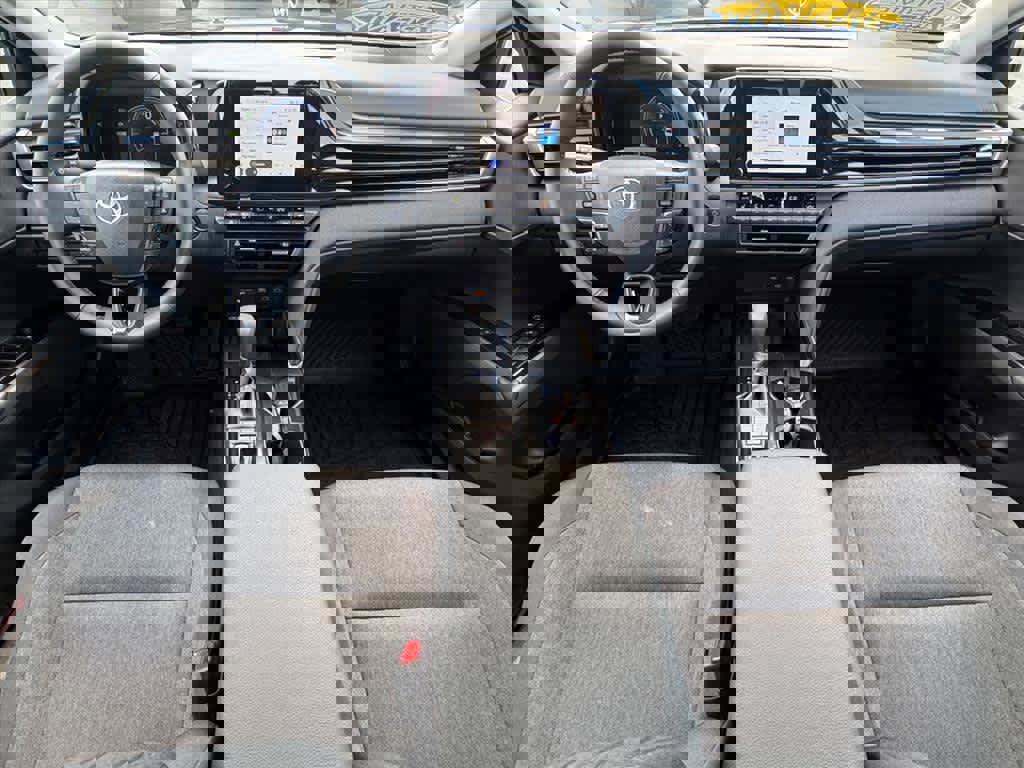 Used 2026 Toyota Camry LE w/ Convenience Package image 12