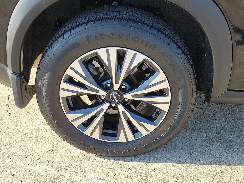 Used 2022 Nissan Rogue SV FWD image 7