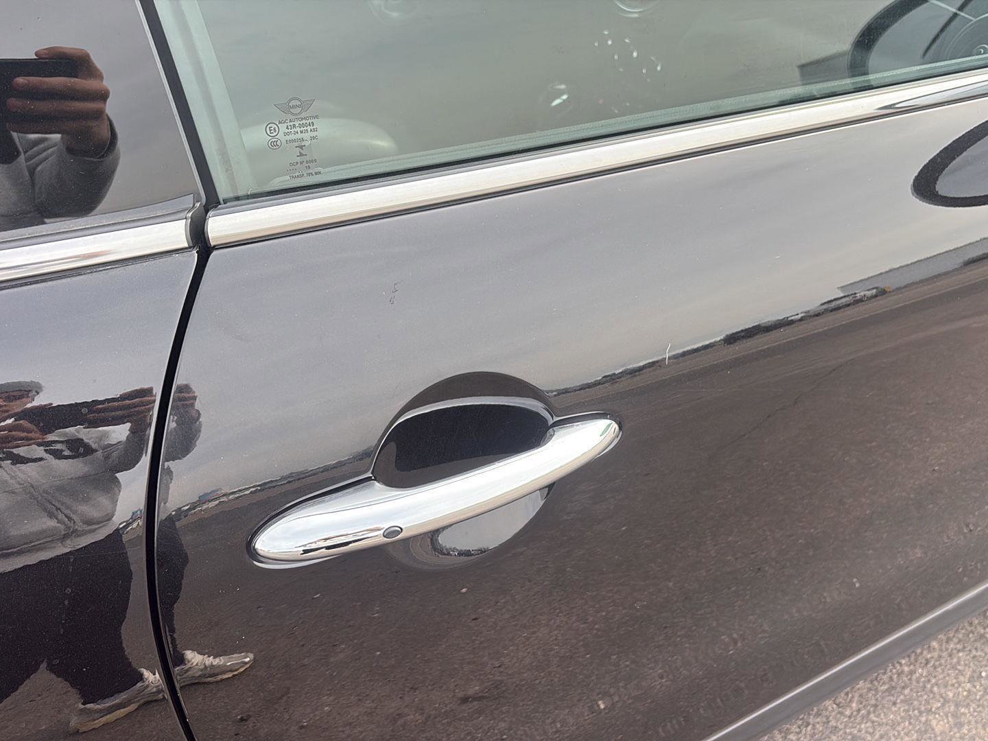 Used 2019 MINI Cooper S w/ Signature Upholstery Package image 9