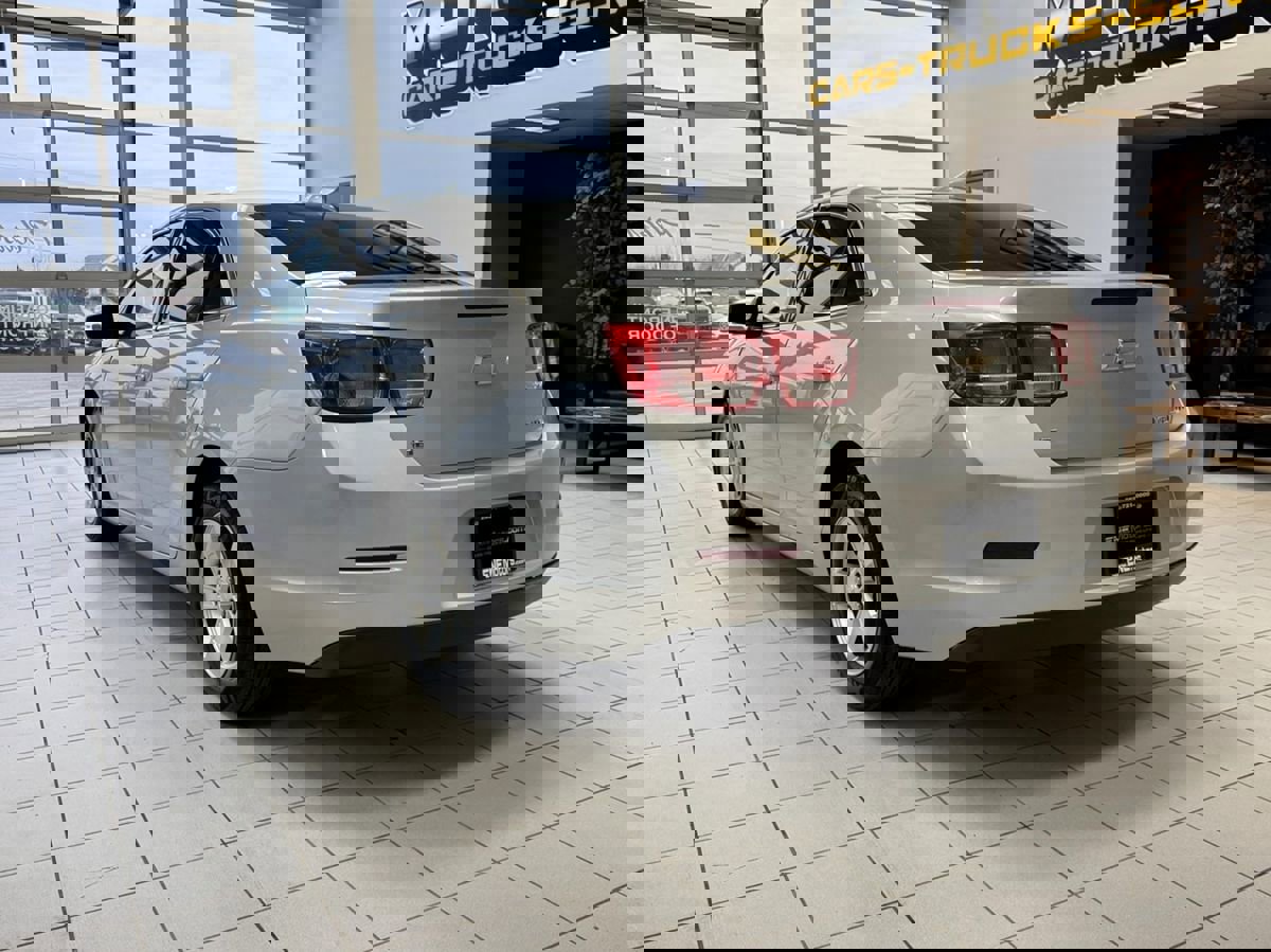 Used 2016 Chevrolet Malibu LT image 4