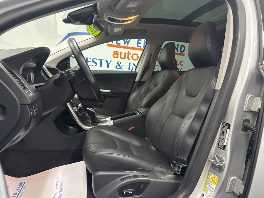 Used 2015 Volvo XC60 T5 AWD/4WD image 7