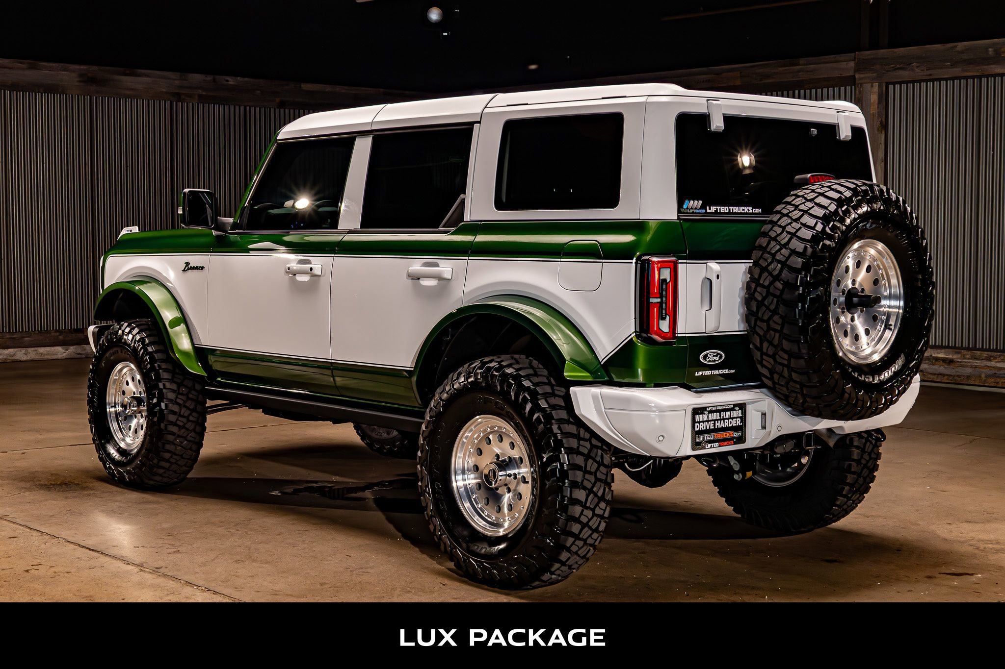 Used 2023 Ford Bronco Badlands image 7