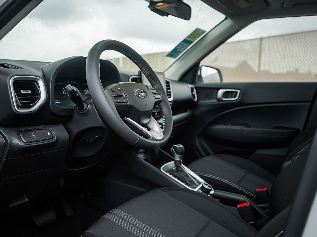New 2026 Hyundai Venue SEL FWD image 17