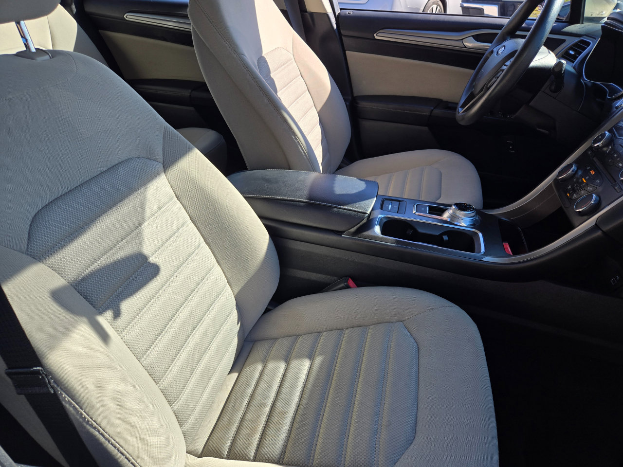 Used 2018 Ford Fusion S image 20