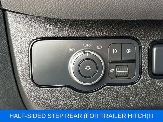 Used 2025 Mercedes-Benz Sprinter 3500 image 18