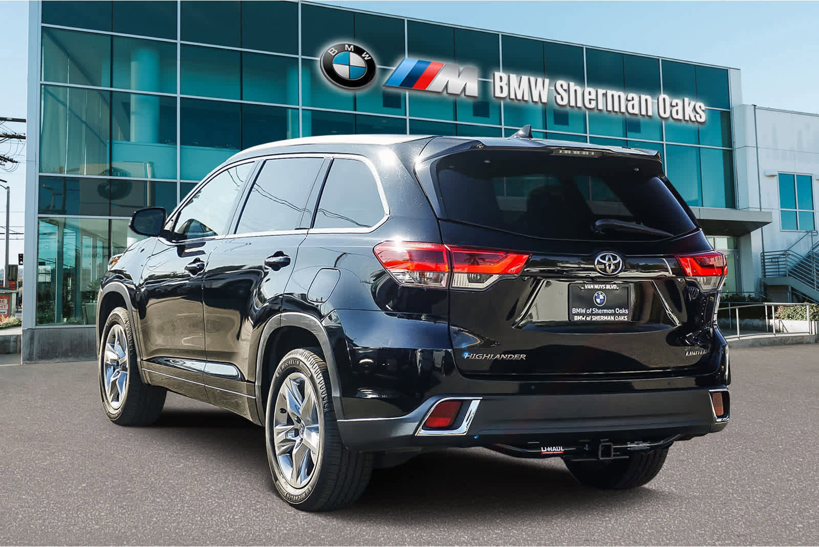 Used 2017 Toyota Highlander Limited image 2