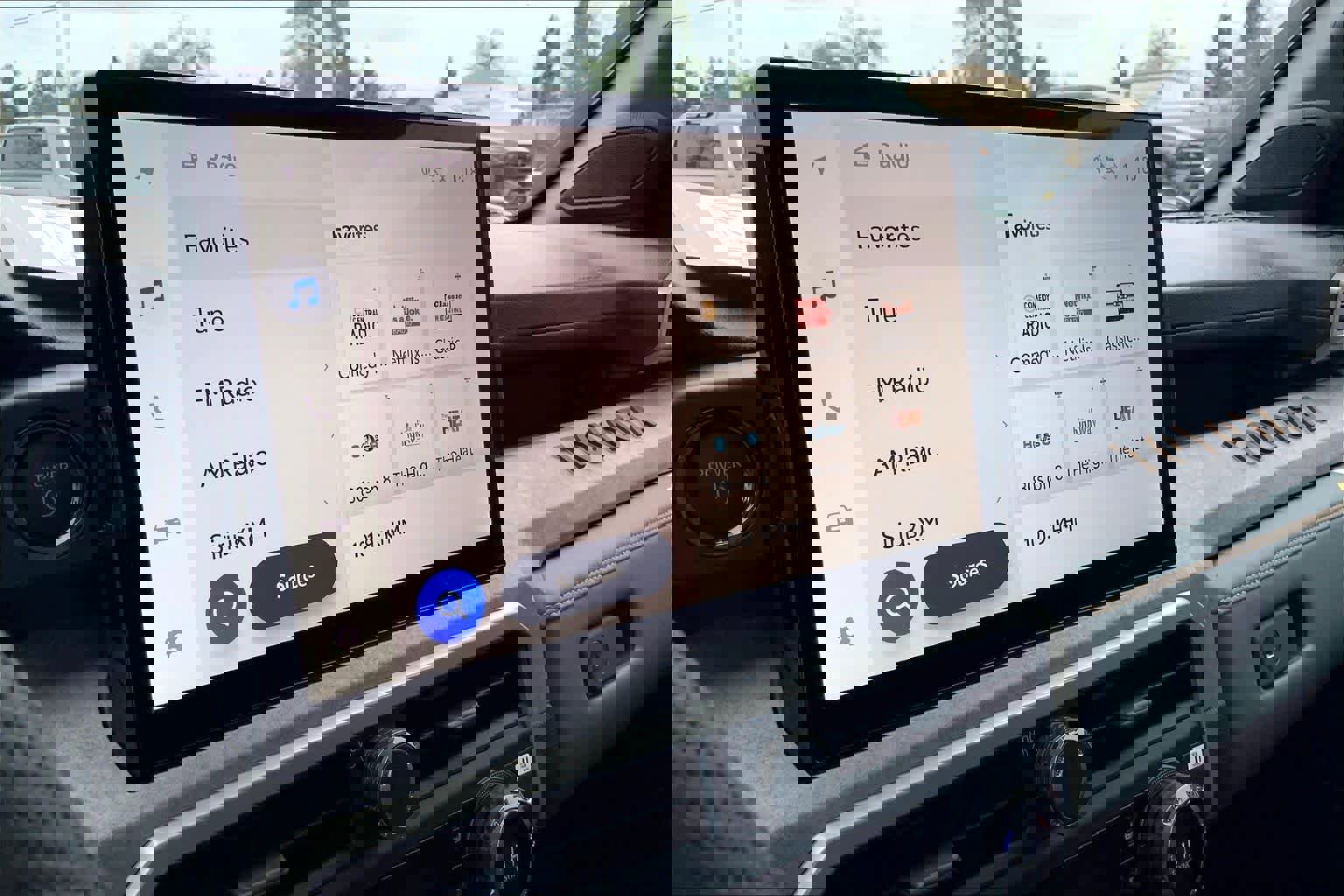 New 2025 Toyota Tacoma 4x4 Double Cab Hybrid w/ Tow Tech Package image 19