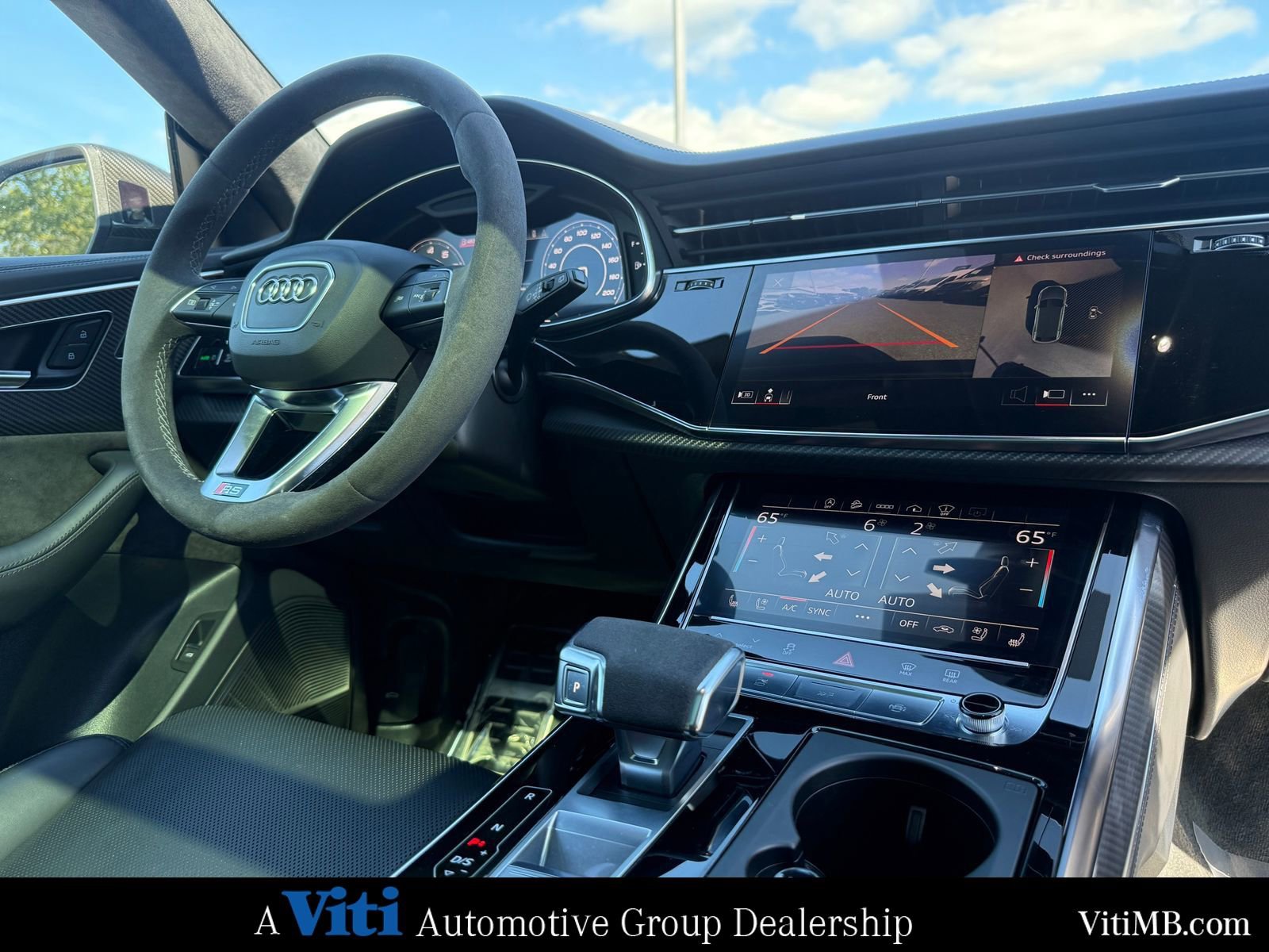 Used 2022 Audi RS Q8 image 32