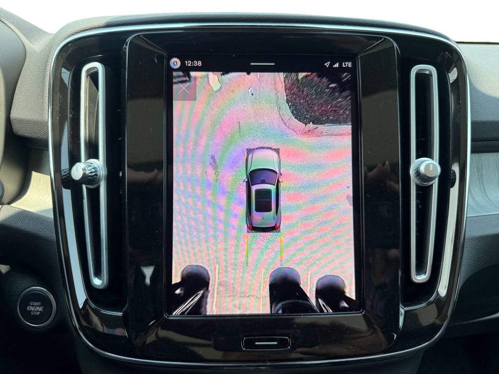 New 2026 Volvo XC40 B5 Ultra w/ Protection Package Premier AWD/4WD image 18
