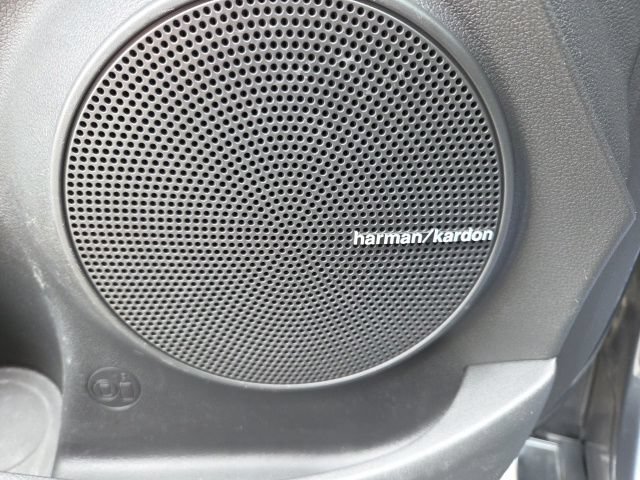 Used 2022 Hyundai Kona Limited FWD image 12