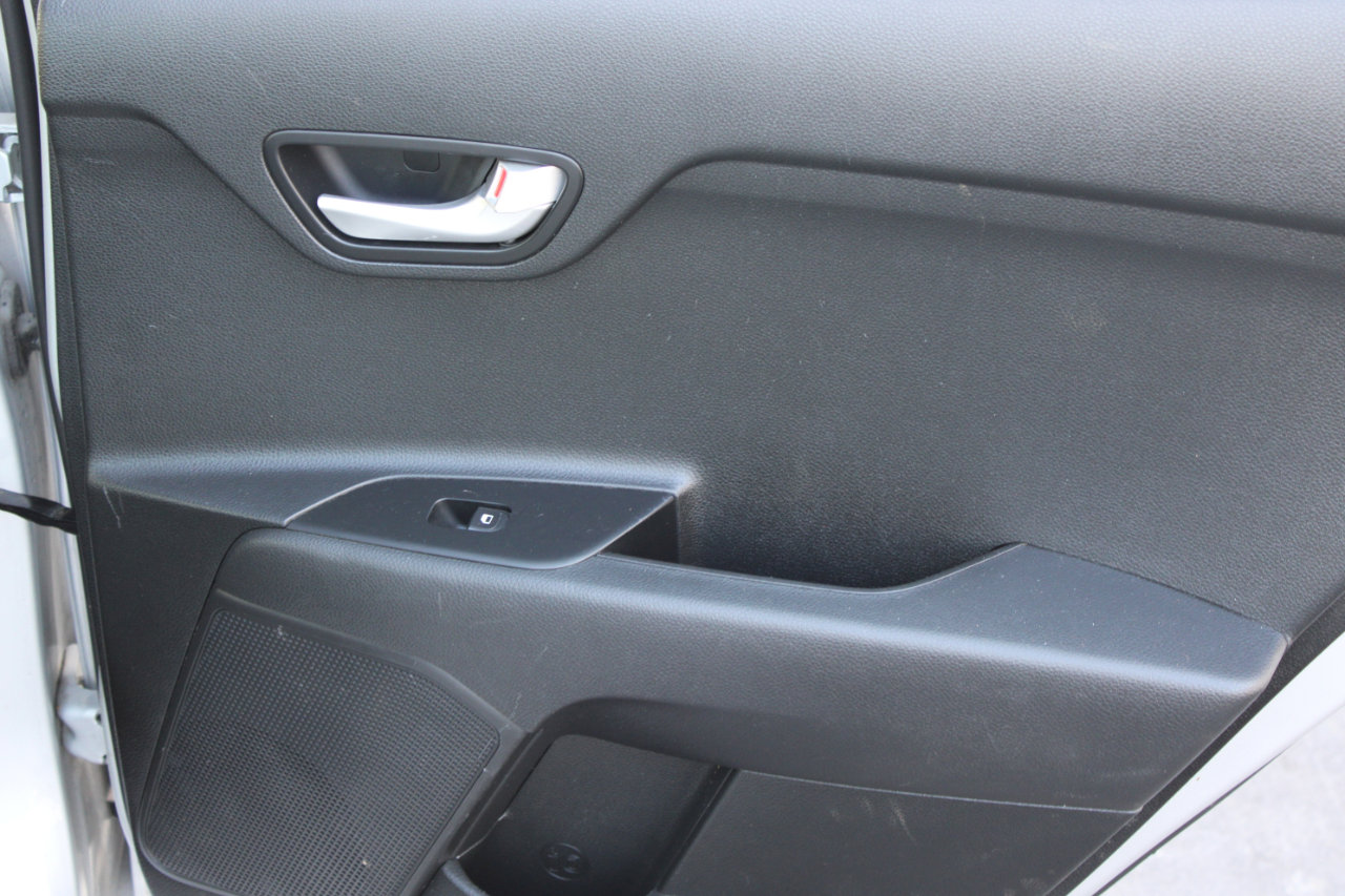 Used 2022 Kia Rio S image 38