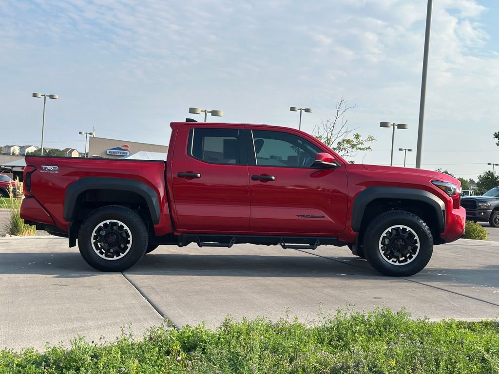 Used 2024 Toyota Tacoma TRD Off-Road w/ TRD Off Road Upgrade Package AWD/4WD image 9