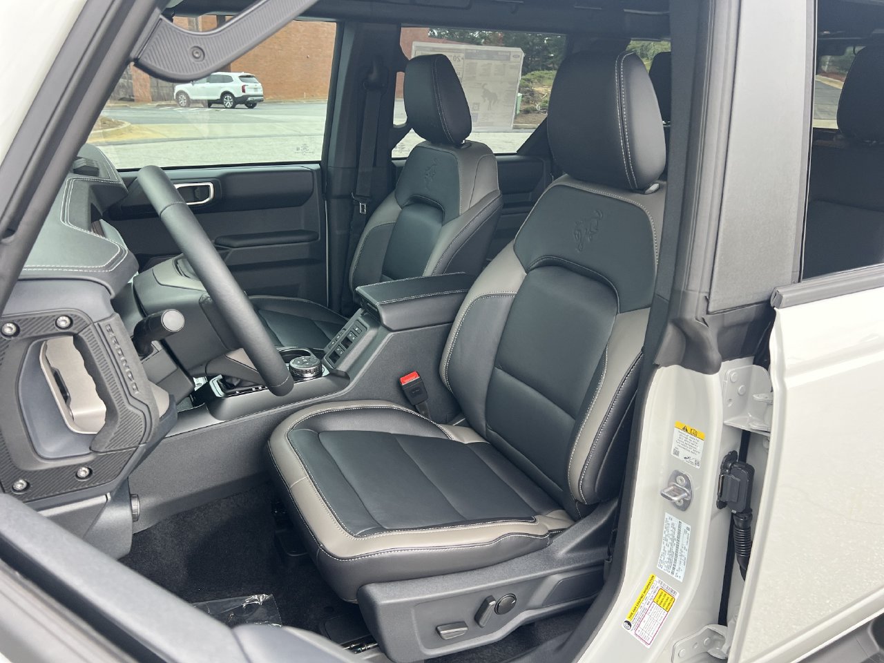 New 2026 Ford Bronco Outer Banks AWD/4WD image 15