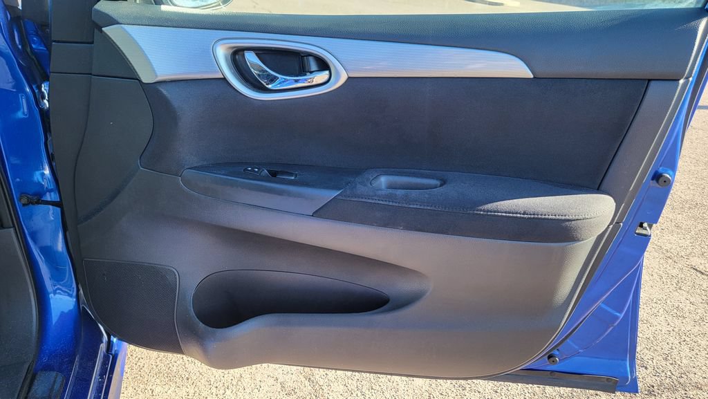 Used 2013 Nissan Sentra SR w/ Driver Pkg FWD image 18