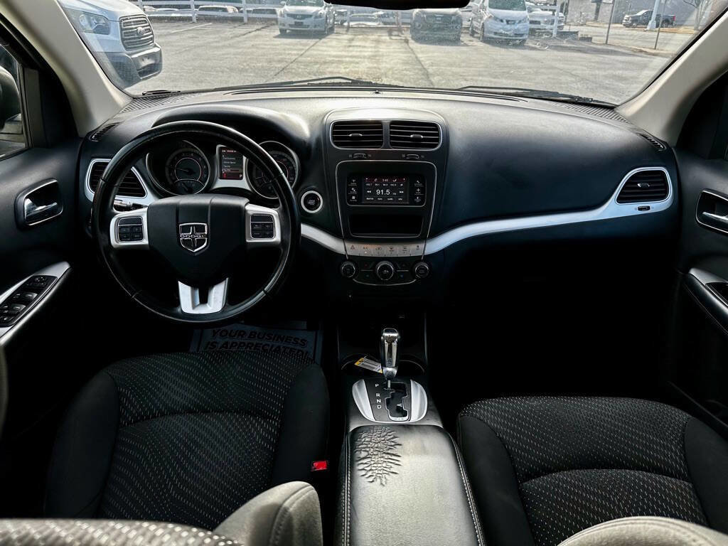 Used 2018 Dodge Journey SE w/ Popular Equipment Group image 15