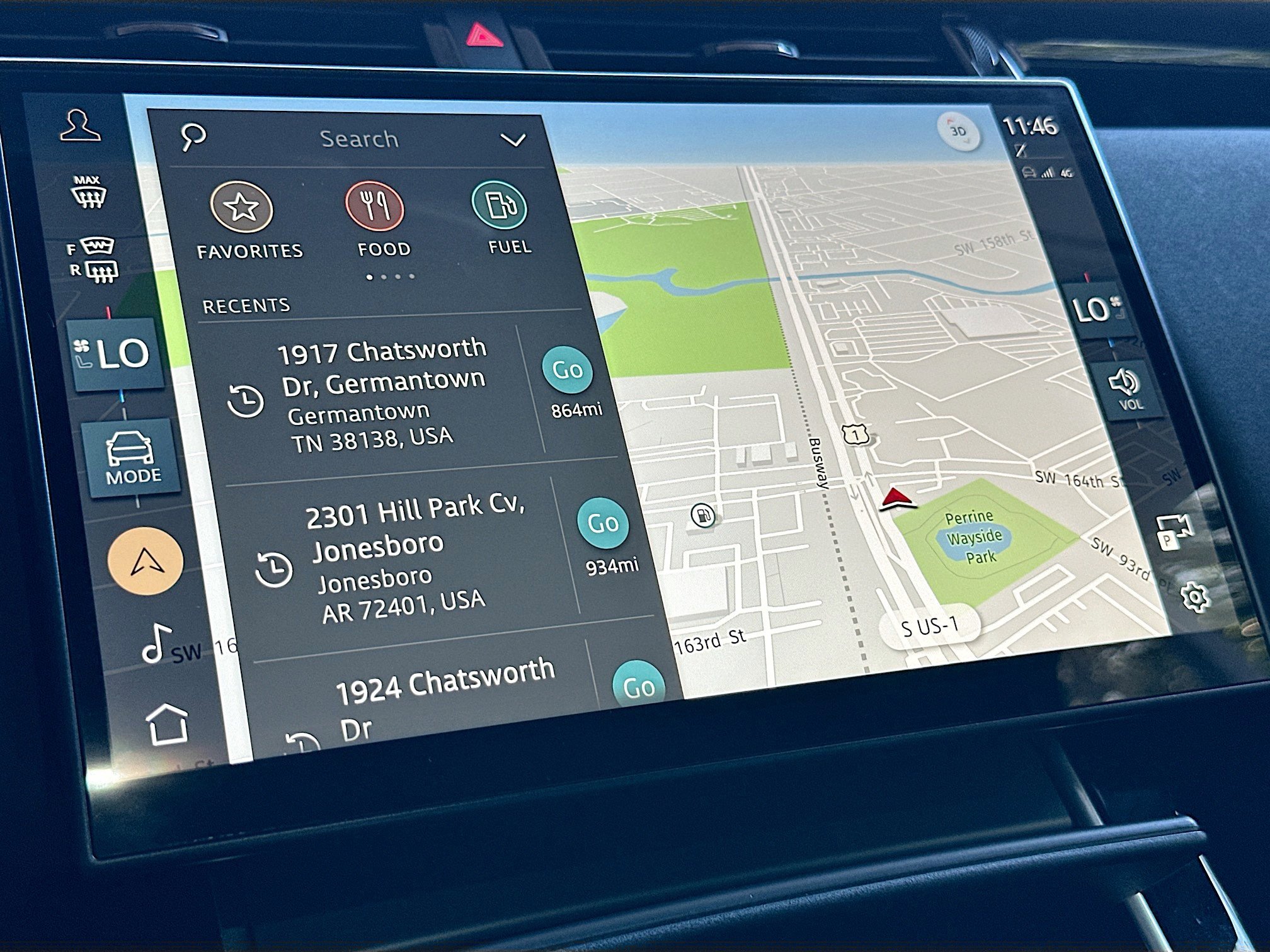 Used 2024 Land Rover Range Rover Velar Dynamic SE image 13