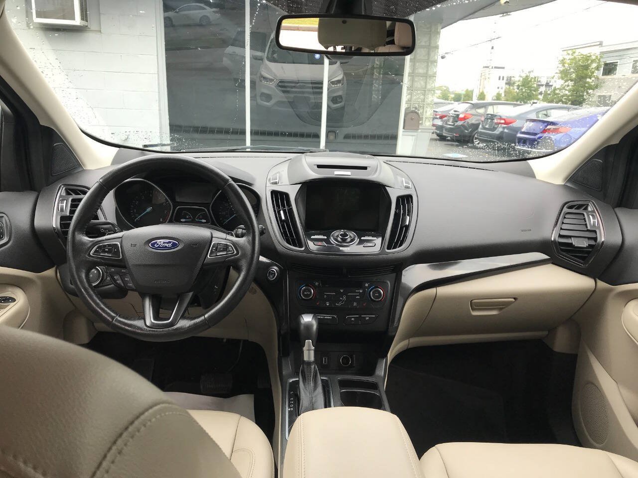 Used 2017 Ford Escape Titanium FWD image 11