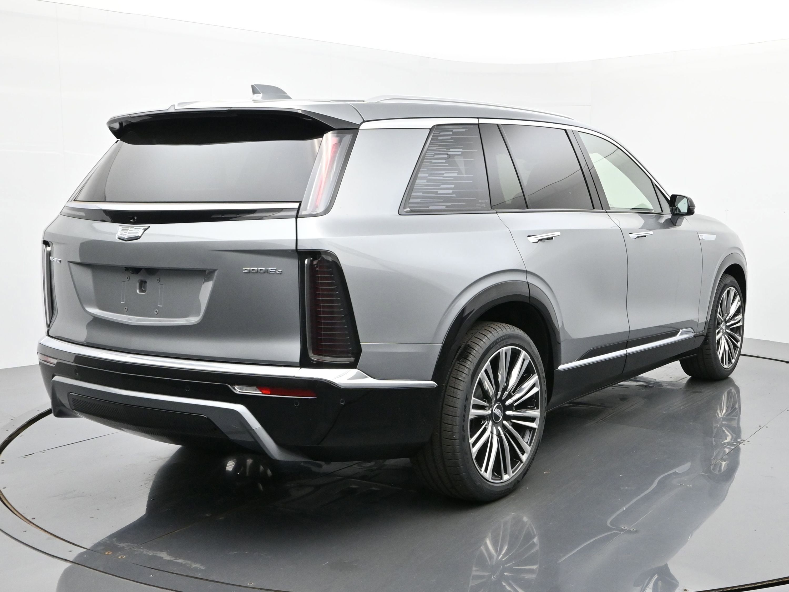 New 2026 Cadillac Vistiq Premium Luxury w/ LPO, Floor Liner Package image 5