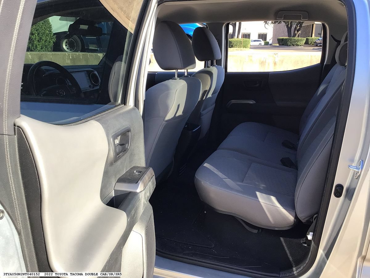 Used 2022 Toyota Tacoma SR5 w/ SR5 Appearance Package (SM) RWD image 8