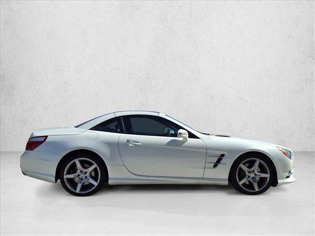 Used 2016 Mercedes-Benz SL 550 image 4