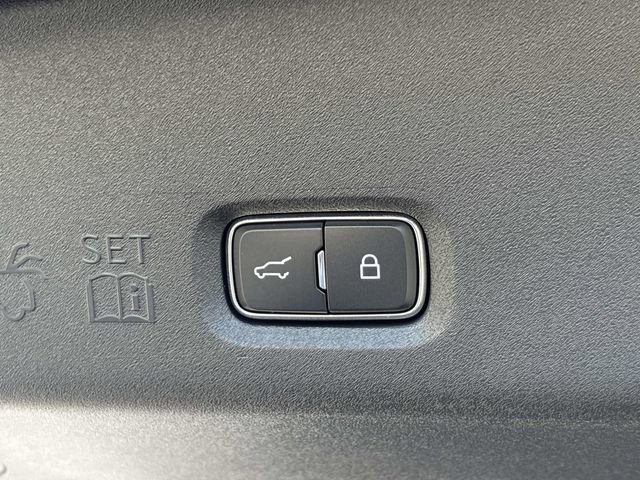 New 2025 Lincoln Navigator Reserve image 13