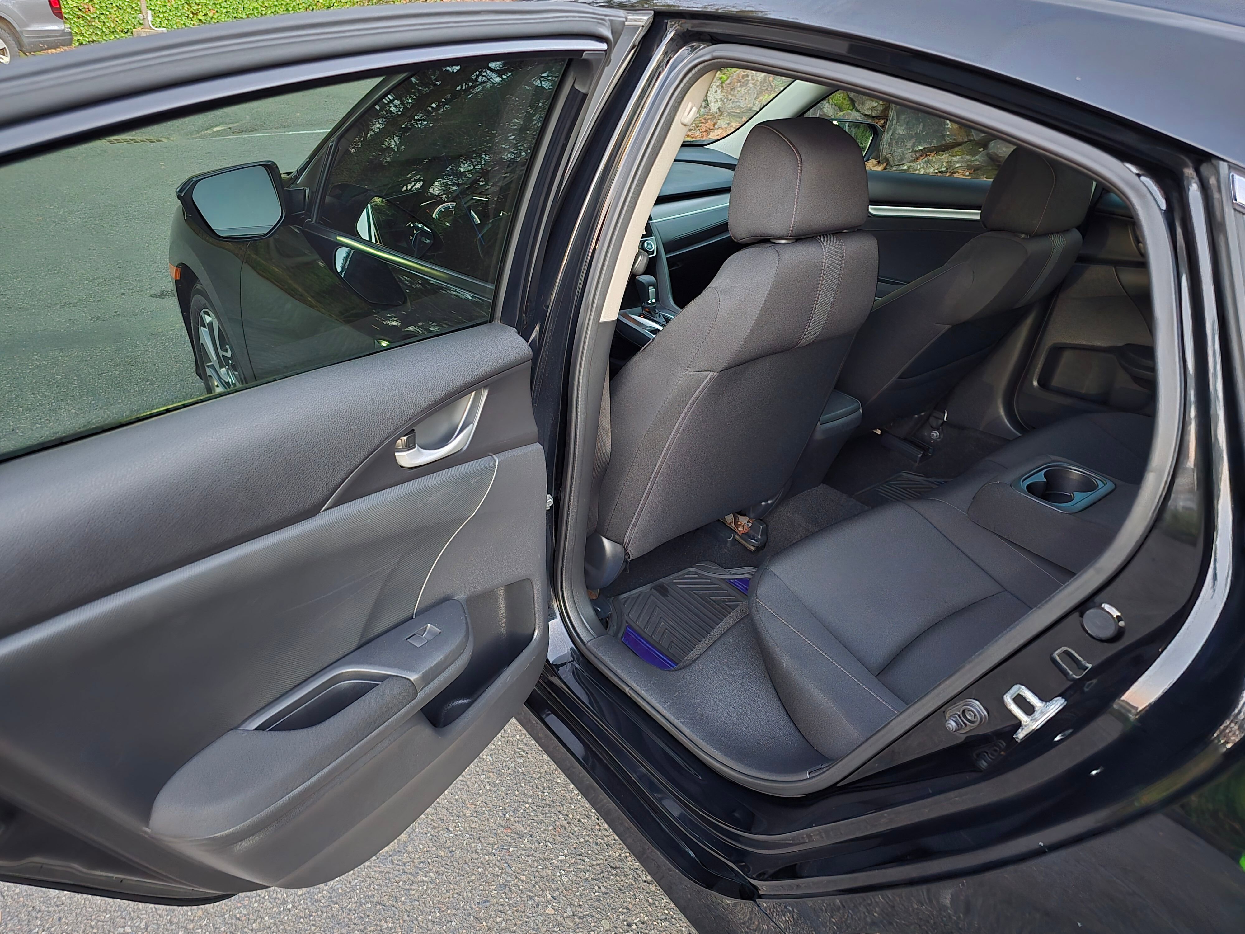 Used 2018 Honda Civic EX image 16