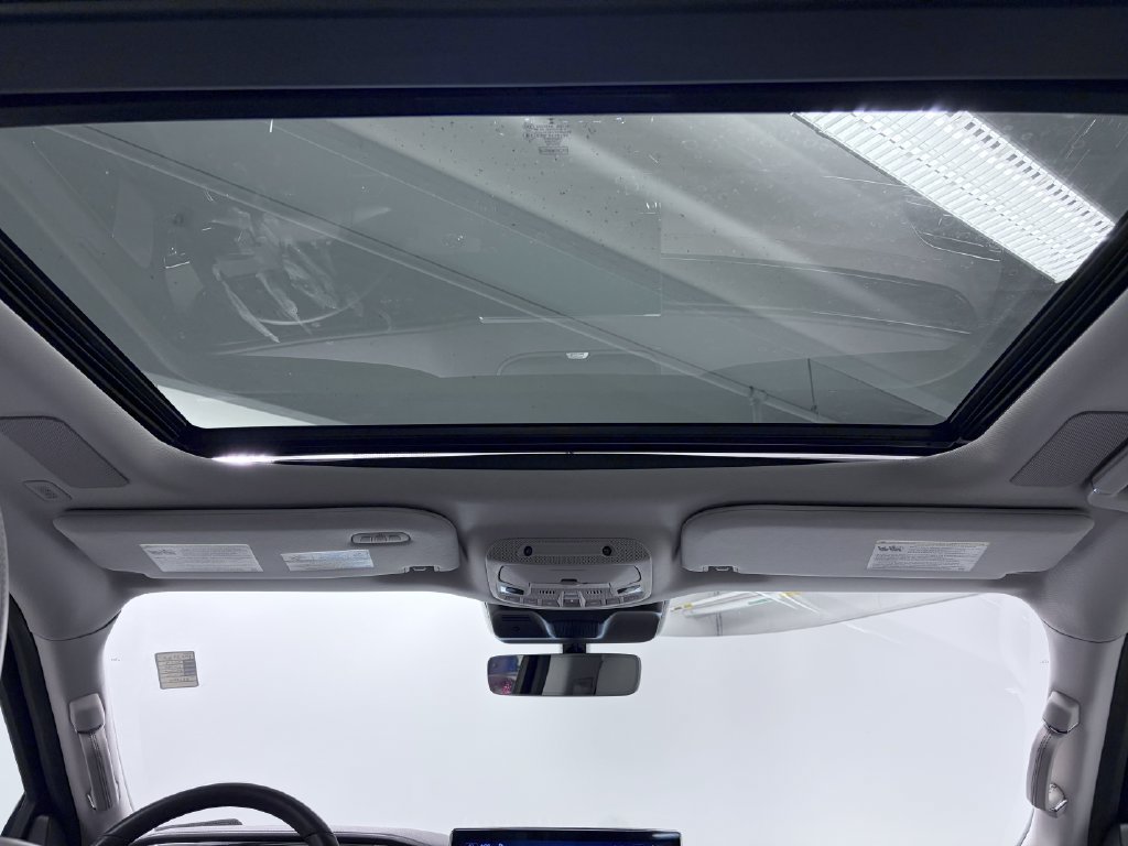 Used 2023 Lincoln Navigator Reserve AWD/4WD image 22