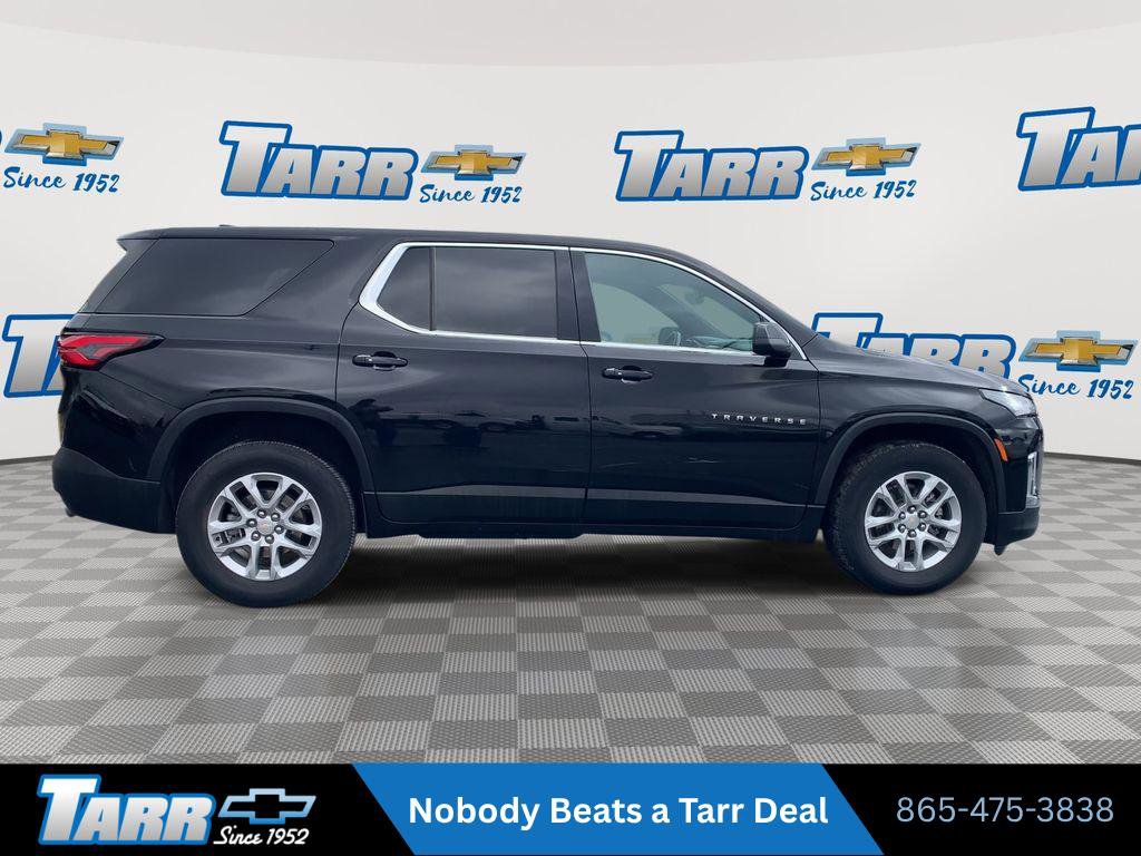 Used 2023 Chevrolet Traverse LS image 9