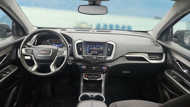 Used 2022 GMC Terrain SLE w/ Driver Convenience Package image 15