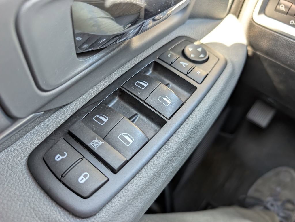 Used 2015 RAM 1500 Big Horn image 35