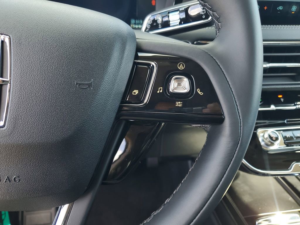 New 2025 Lincoln Corsair Grand Touring image 24