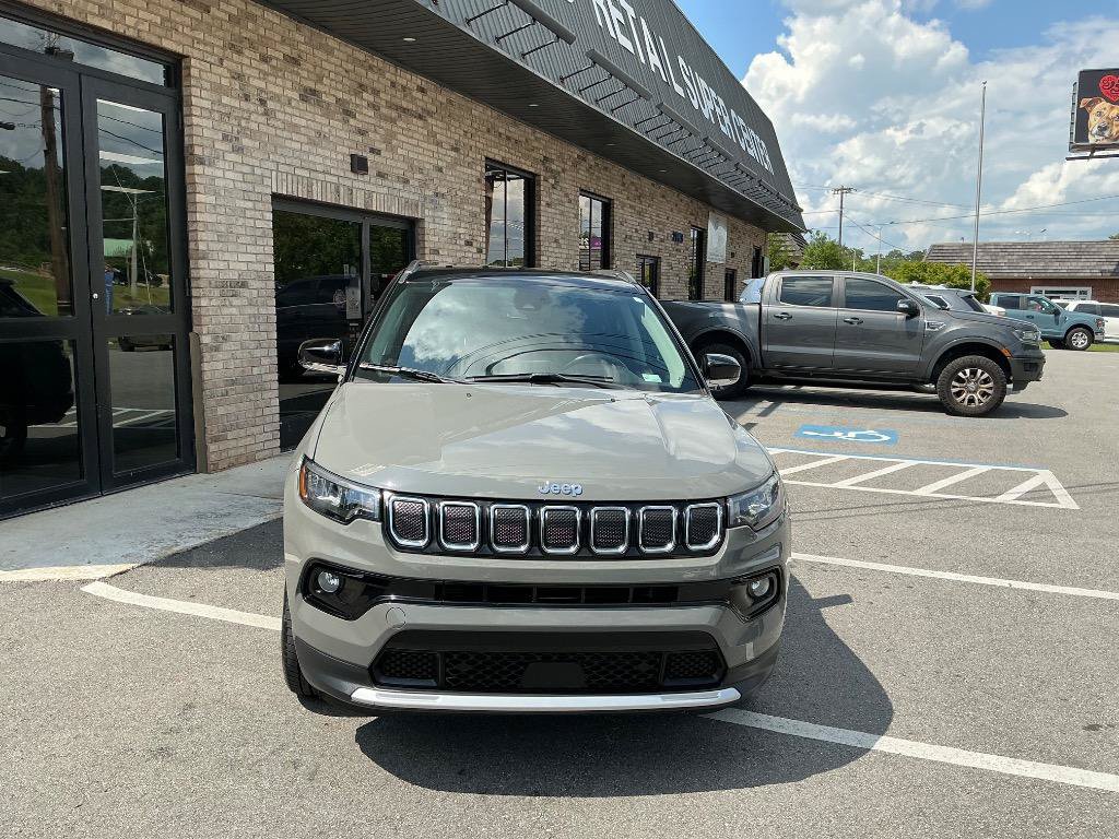 Used 2022 Jeep Compass Limited AWD/4WD image 5
