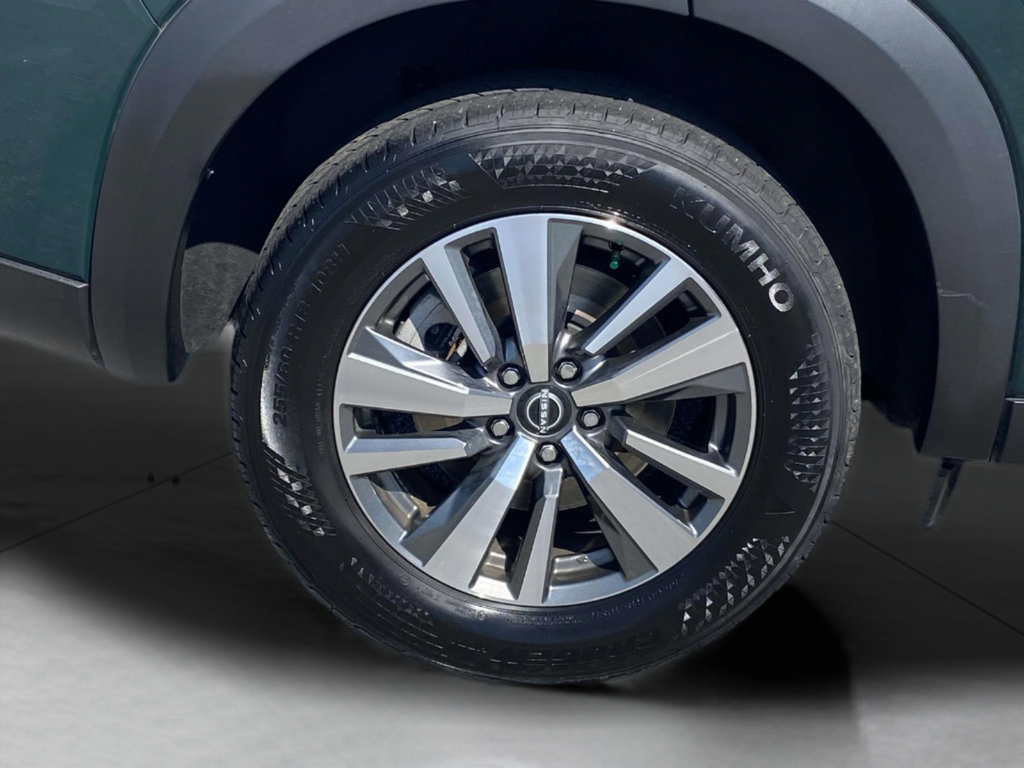 Used 2025 Nissan Pathfinder SL FWD image 7