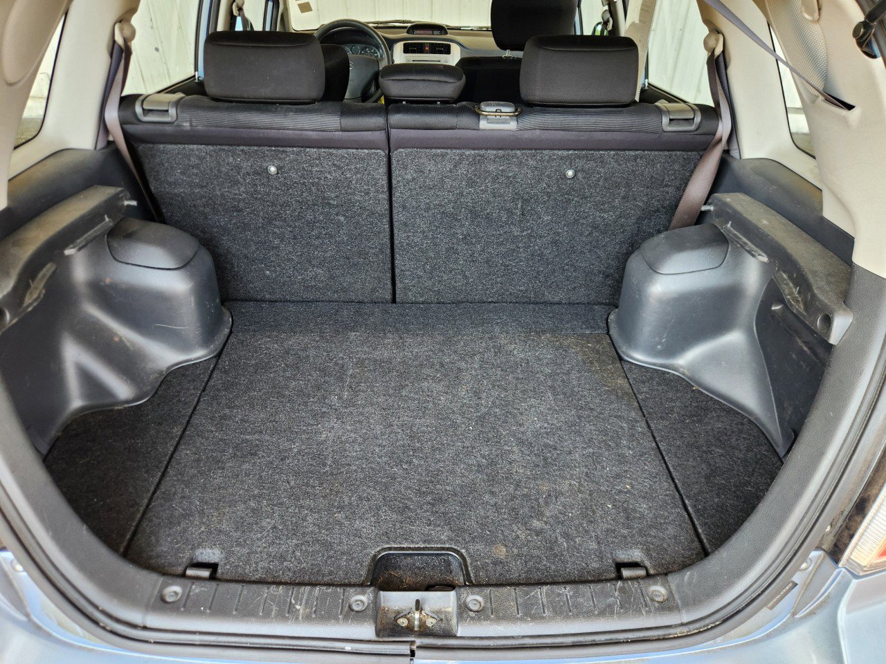 Used 2006 Suzuki Aerio SX image 10