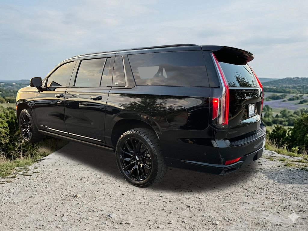 Used 2023 Cadillac Escalade ESV Sport Platinum w/ LPO, ONYX Package AWD/4WD image 8