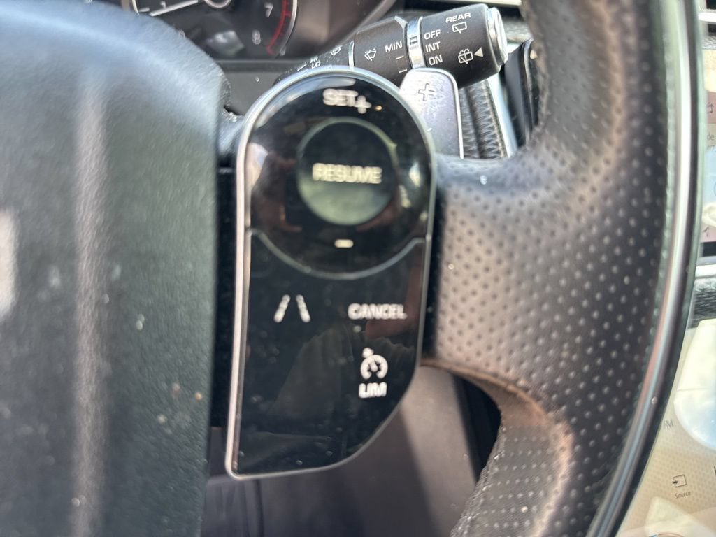Used 2020 Land Rover Range Rover Velar R-Dynamic S AWD/4WD image 47