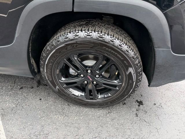 Used 2023 GMC Terrain AT4 image 6