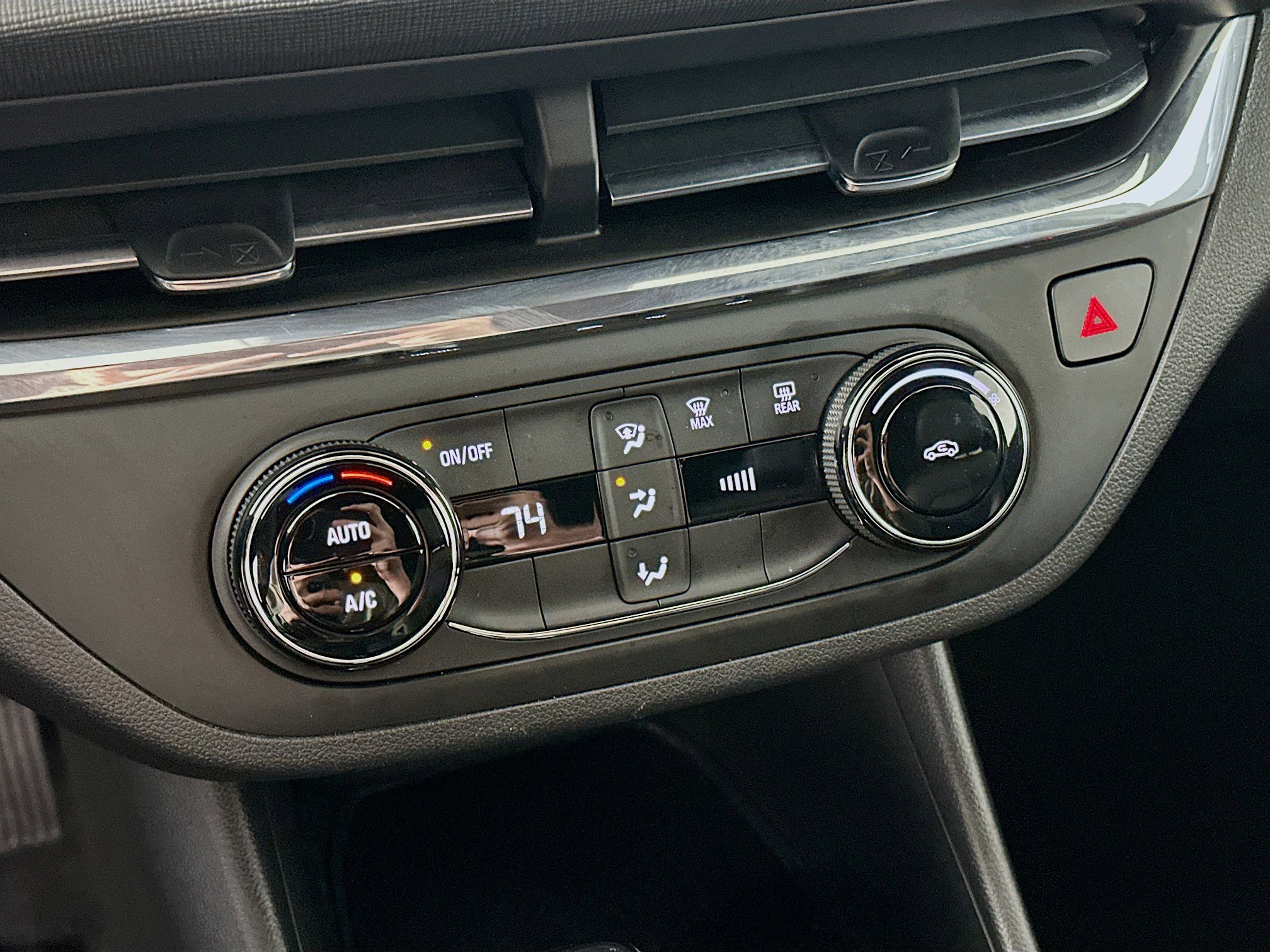 Used 2025 Buick Envista Preferred image 22