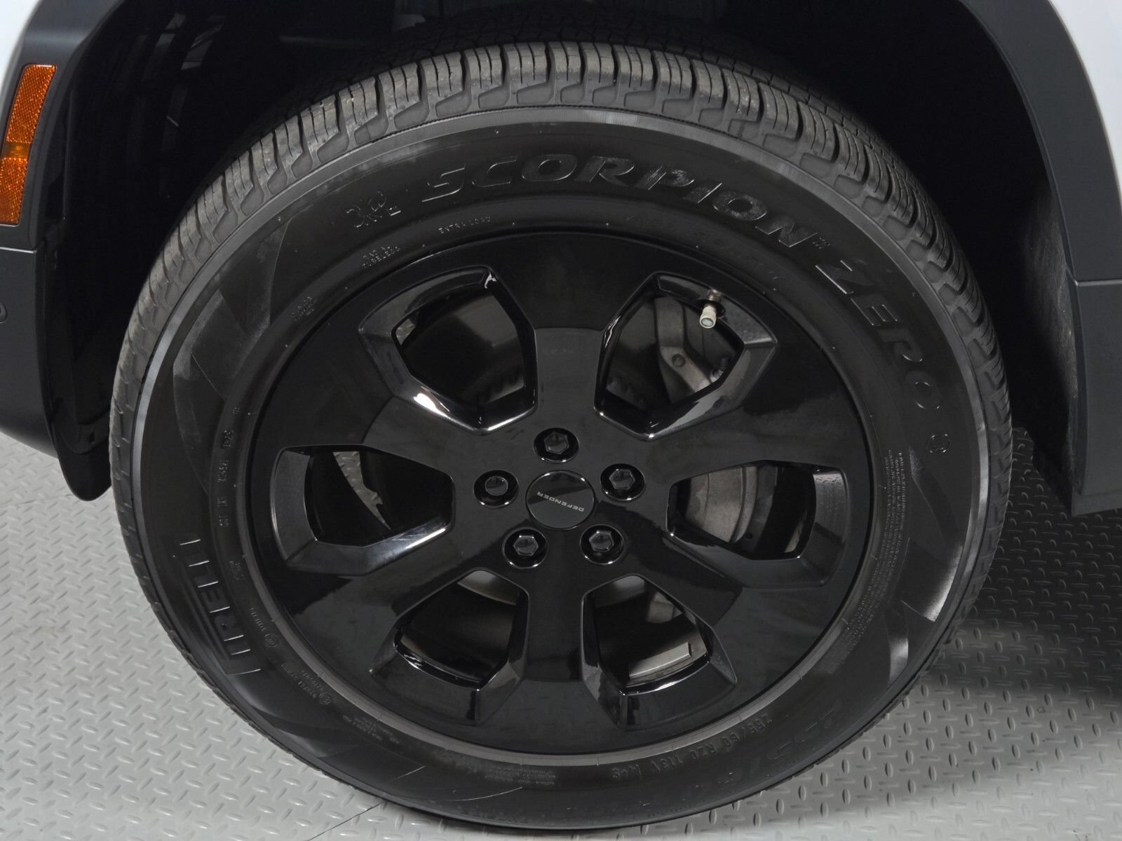 Used 2026 Land Rover Defender 110 S AWD/4WD image 9