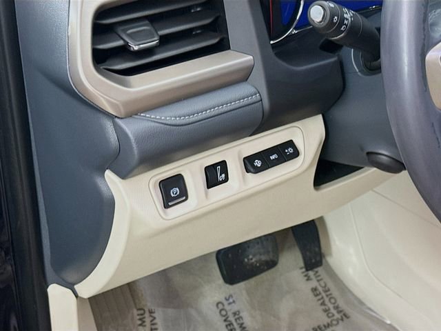 Used 2021 GMC Acadia Denali w/ Denali Technology Package image 10