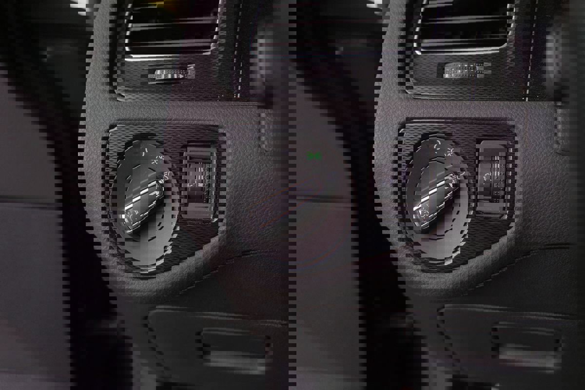 Used 2017 Volkswagen GTI Sport image 12