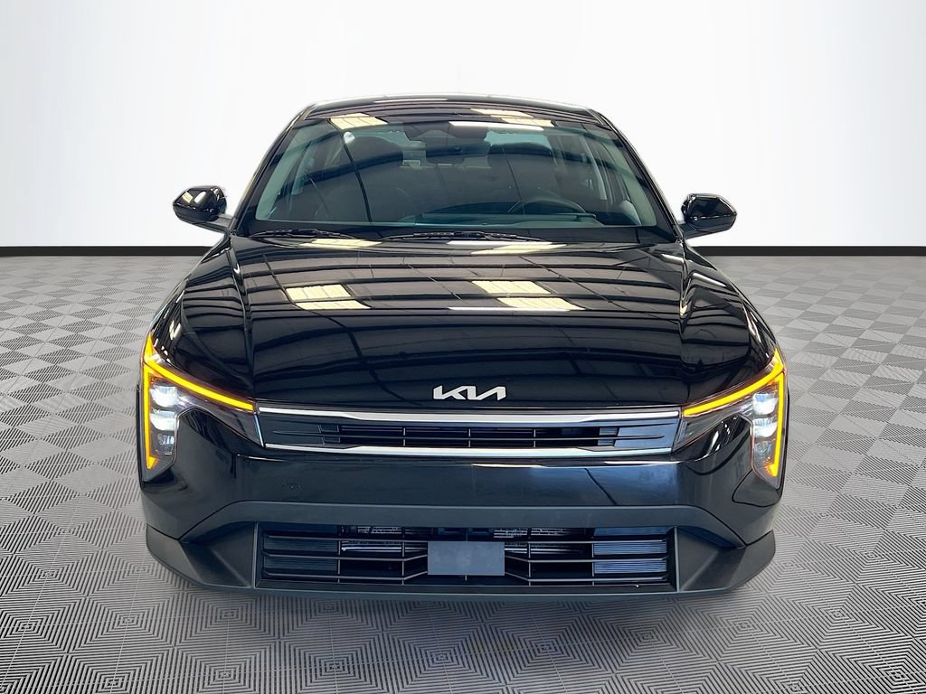 Used 2025 Kia K4 FWD image 2