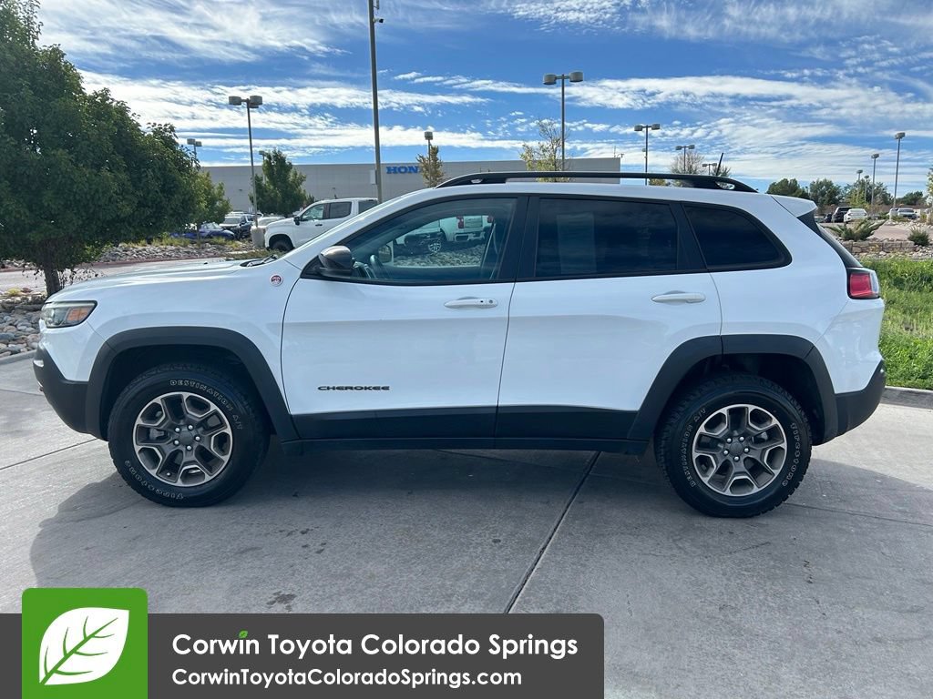 Used 2022 Jeep Cherokee Trailhawk AWD/4WD image 4