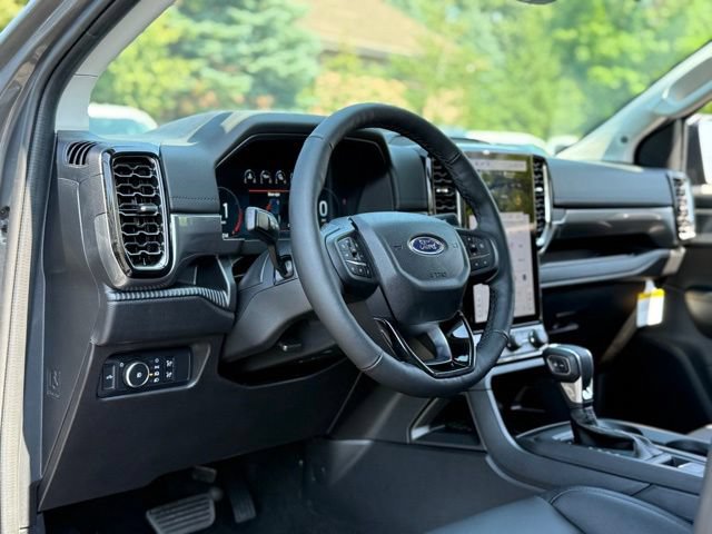 New 2026 Ford Ranger Lariat w/ Black Appearance Package AWD/4WD image 14